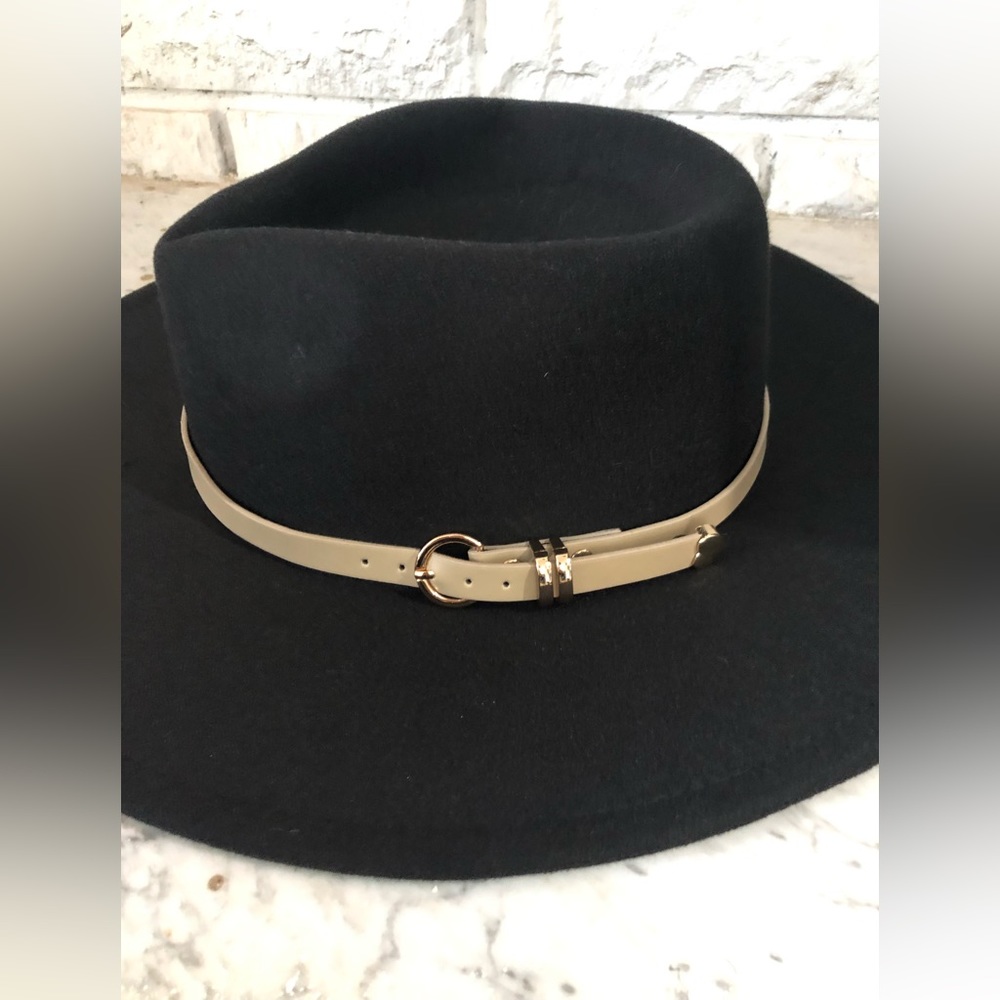 Hat - Picture 3 of 7